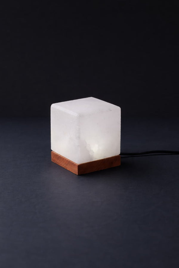 ROCK SALT WHITE LED LAMP CUBE WITH WOOD + LED & USB CABLE