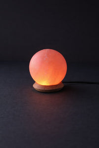 ROCK SALT PINK LED LAMP BALL WITH WOOD + LED & USB CABLE