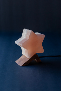 ROCK SALT PINK / WHITE LED LAMP TWIN STAR WITH WOOD + LED & USB CABLE