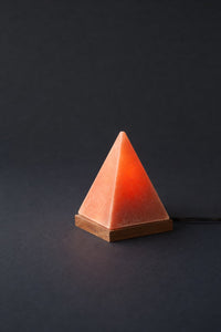 ROCK SALT PINK LAMP PYRAMID WITH WOOD + ELECTRIC
