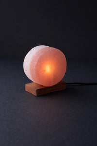 ROCK SALT PINK / WHITE LED LAMP TWIN MOON WITH WOOD + LED & USB CABLE